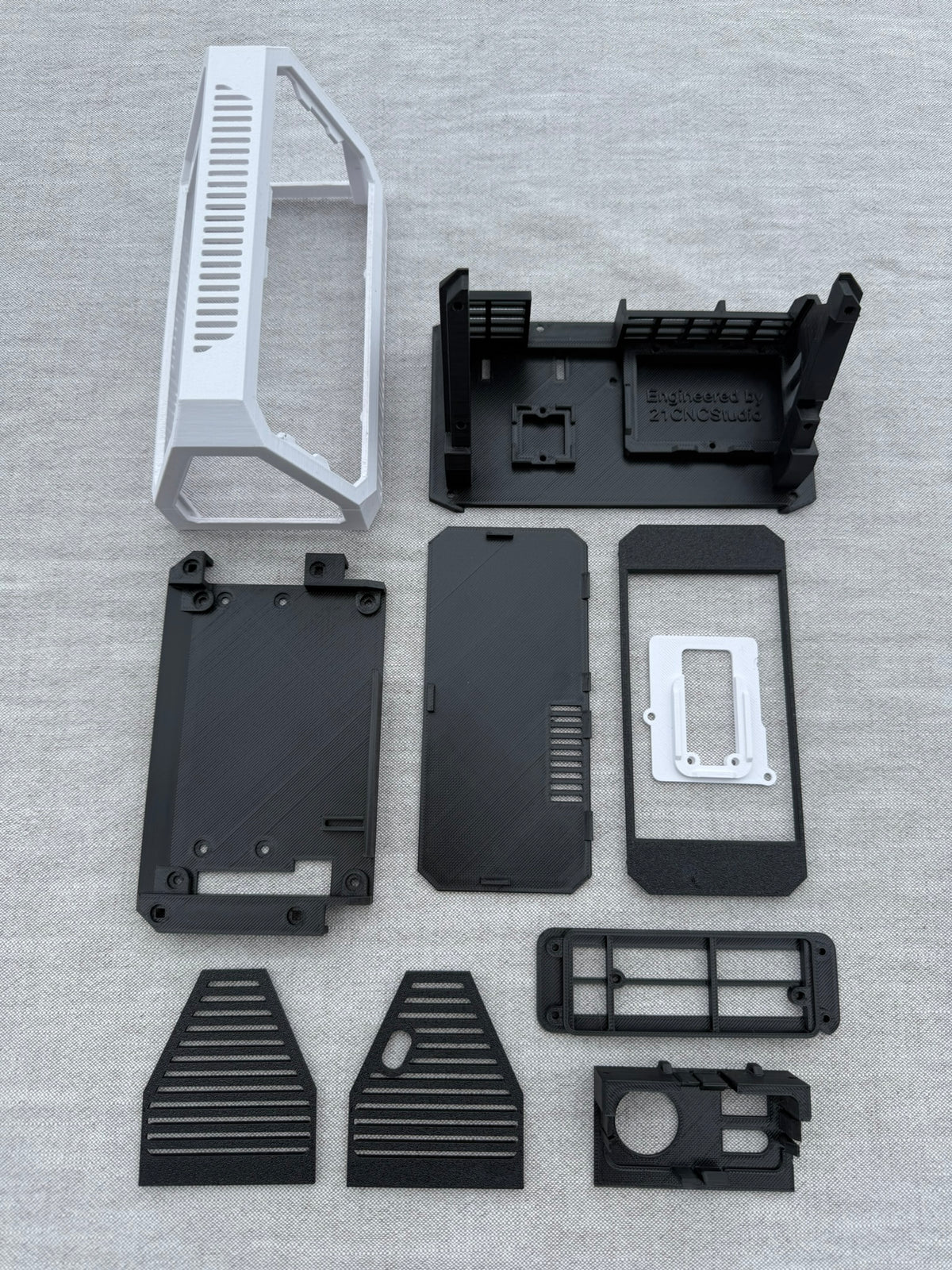 Case-parts-Aura